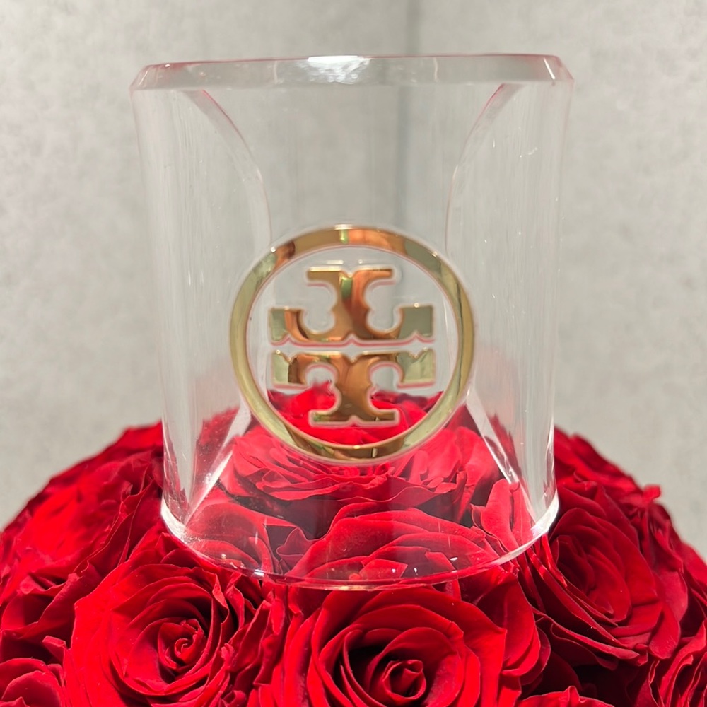 Tory Burch Acrylic cuff bracelet size small good shape